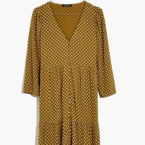 Madewell V-Neck Tiered Button-Front Midi Dress in Daisies Forever